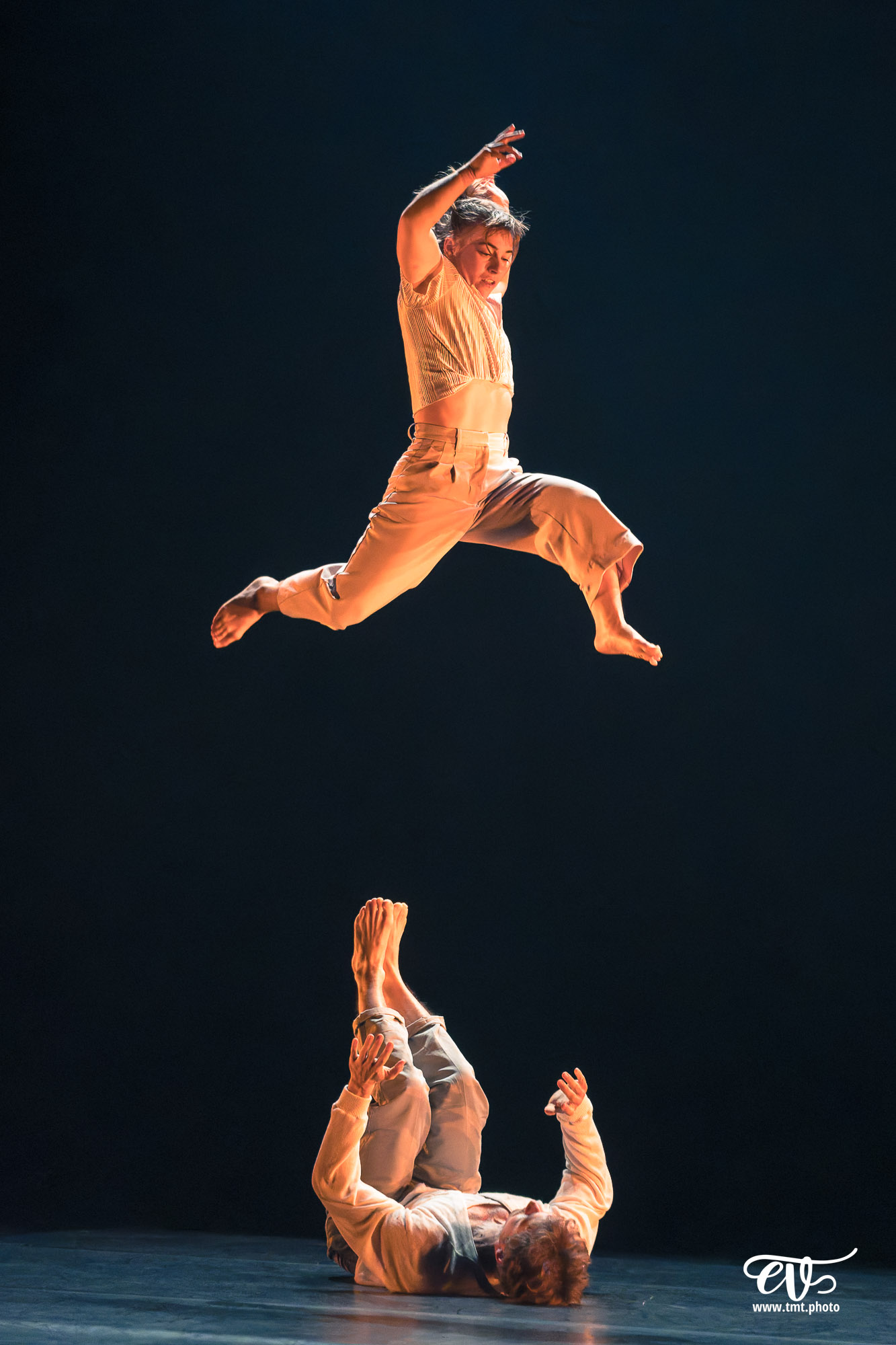 N.ORMES (AGATHE & ADRIEN)